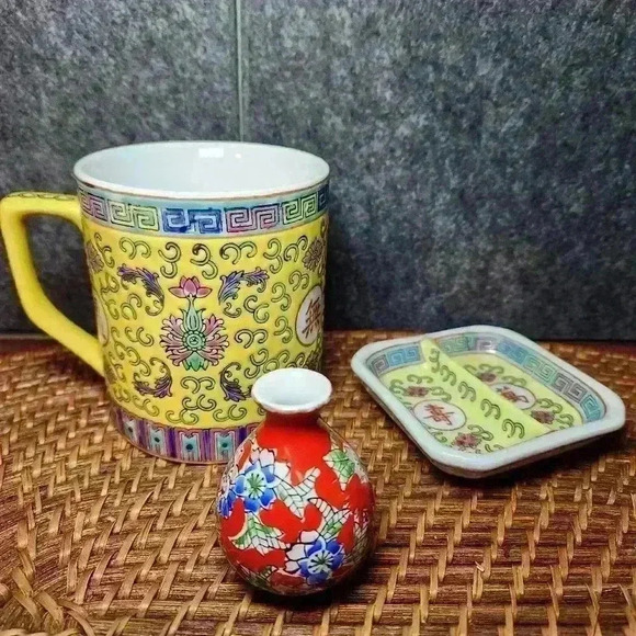 Vintage Zhongguo Jingdezhen China Porcelain Mug/Divided Sauce Dip/Enesco Vase - Picture 1 of 9